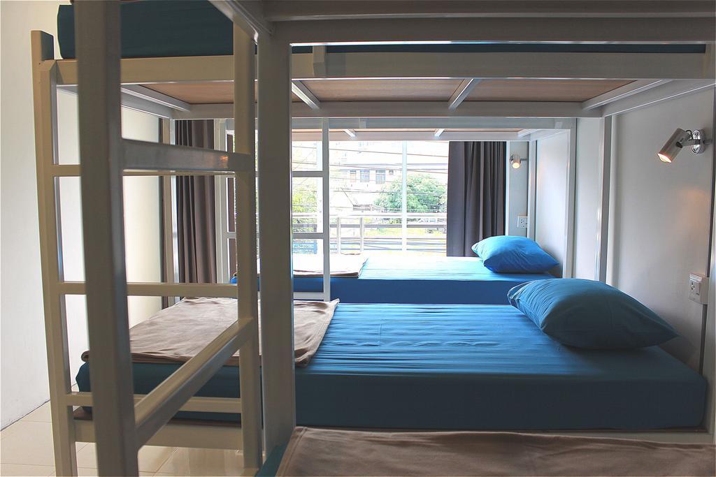 Ananas Phuket Central Hostel (Adults Only) Room photo
